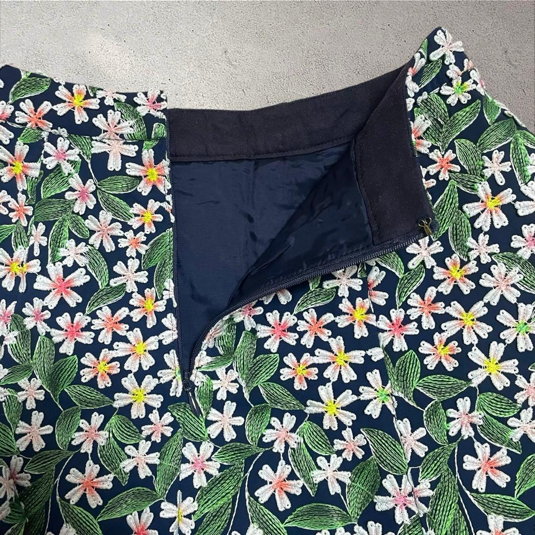 ★未使用★ 定価5万円 TOCCA トッカ 花柄 フレアスカート 総刺繍 S