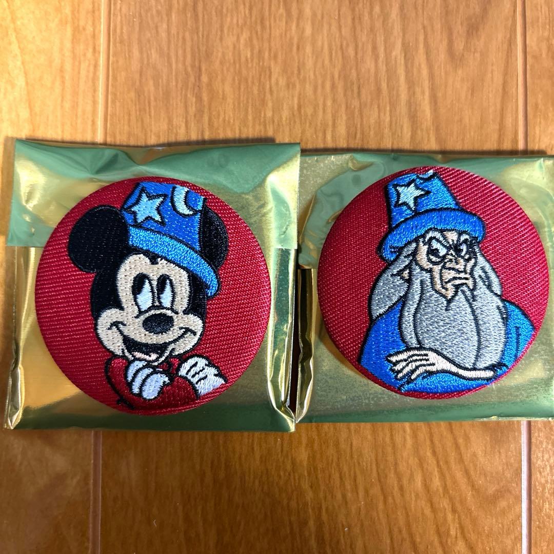 ファンタジア ブラインド刺繍缶バッジコレクション 2つセット - メルカリ