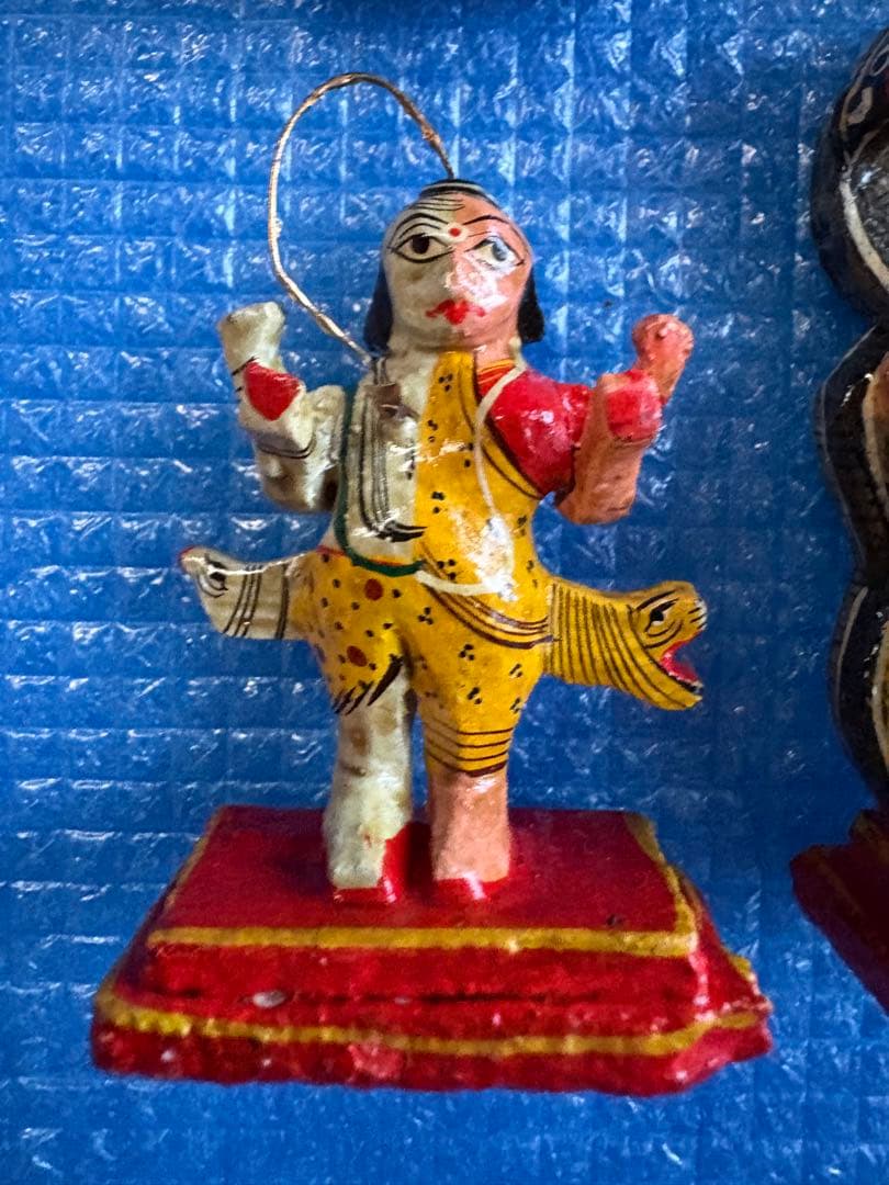 ヒンドゥー教の像 ビシュヌ ハヌマーン ドルガ クリシュナ ブラフマー