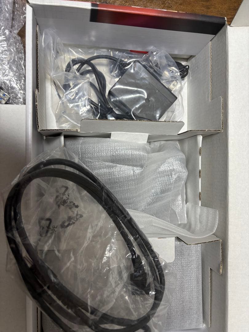 極美品Nintendo Switch ネオンレッド/ネオンブルー 本体