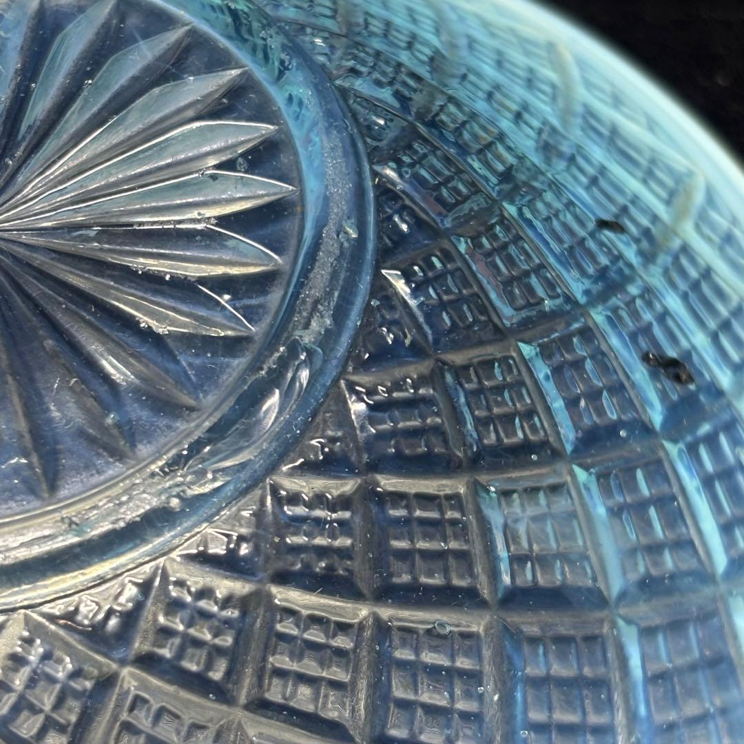 ☆明治/大正ガラス！綺麗なブルーに乳白ぼかし小鉢/気泡ガラス/氷