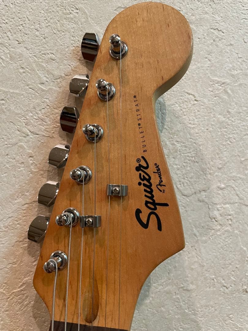 ぺ*】様 Squier エレキギター レッド ケース&シールド&ピックホルダー付