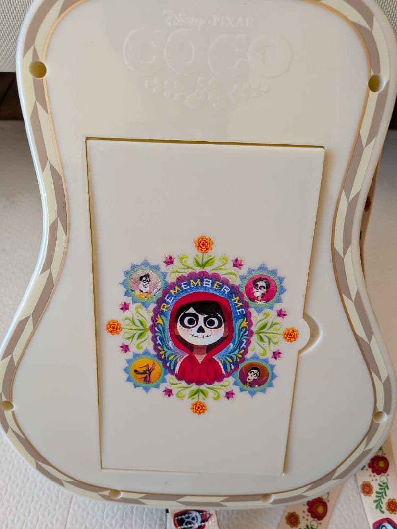 ディズニーパーク リメンバーミーCOCOギター ポップコーン 海外限定