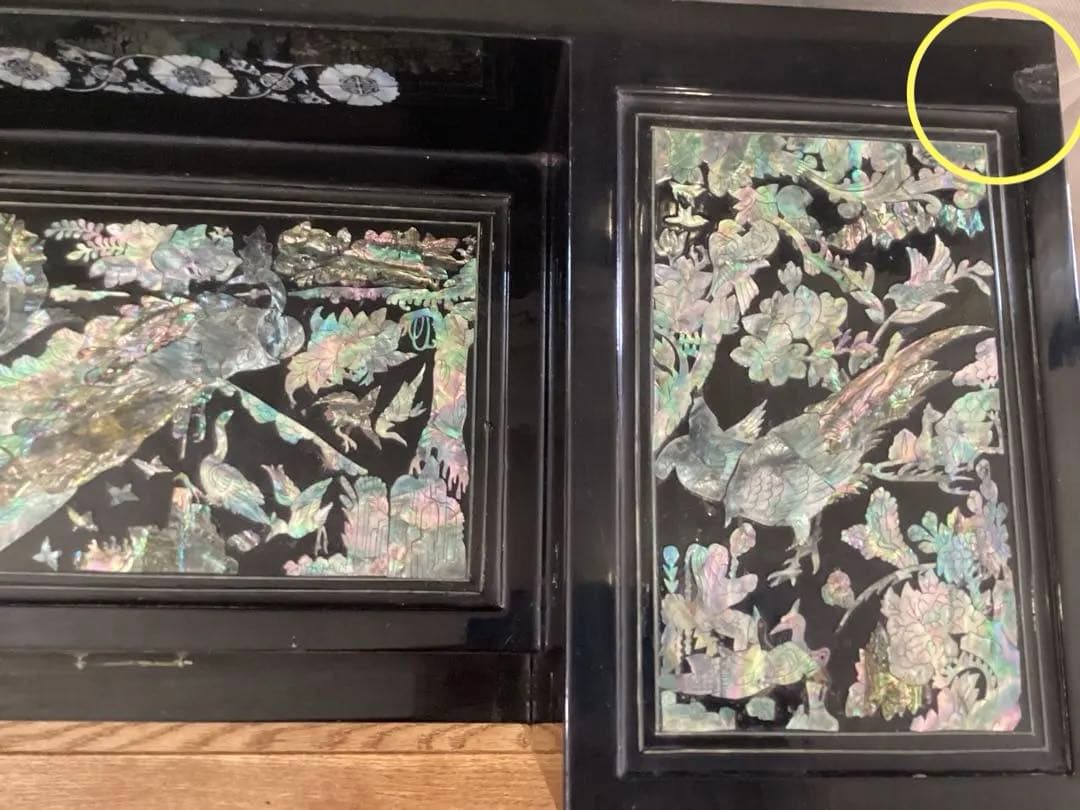 韓国伝統工芸　螺鈿細工漆塗り　青貝象嵌細工の黒木製収納家具　ヴィンテージ　希少品