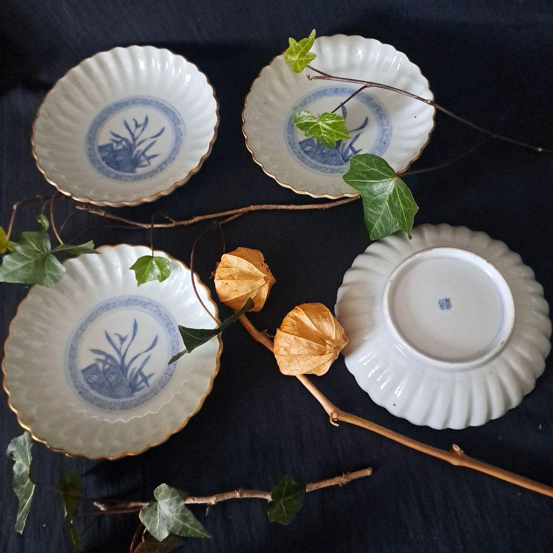 モダンと素朴さ しのぎ造り！」古伊万里皿(直径13cm) 4客セット 骨董アン