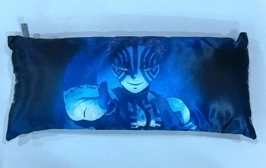 新品未使用】鬼滅の刃 リストレストクッション＜猗窩座＞ - メルカリ