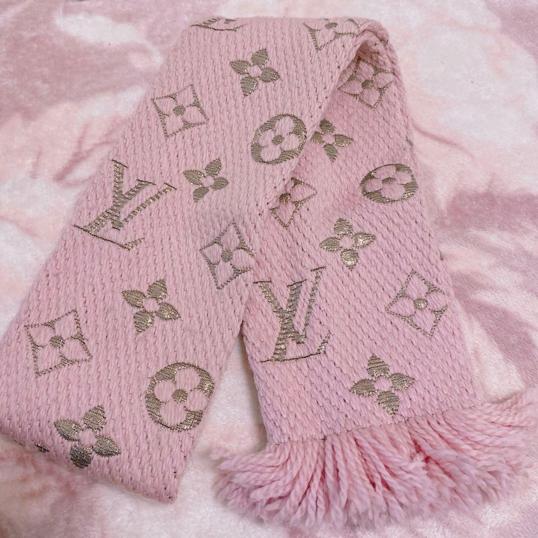 Louis Vuitton ピンク マフラー フリンジ付き