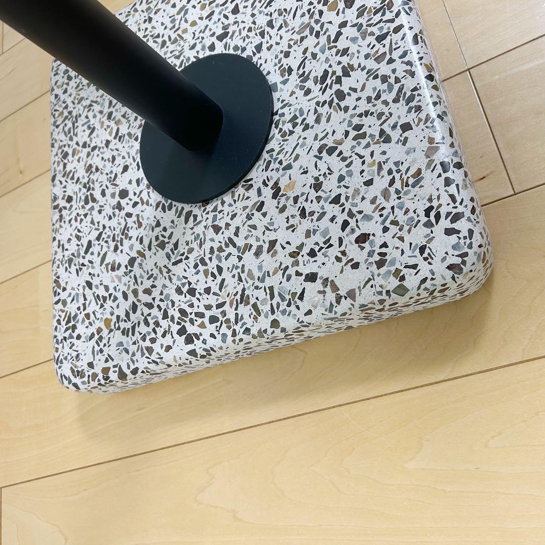 TERRAZZO TABLEROUND / HAY 屋外利用可円形アンスラサイト