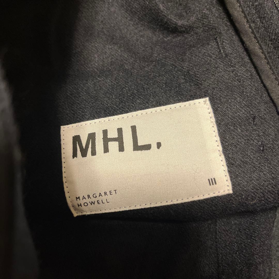 マーガレット・ハウエル　ブラック ウエストリボン スカート サイズ3