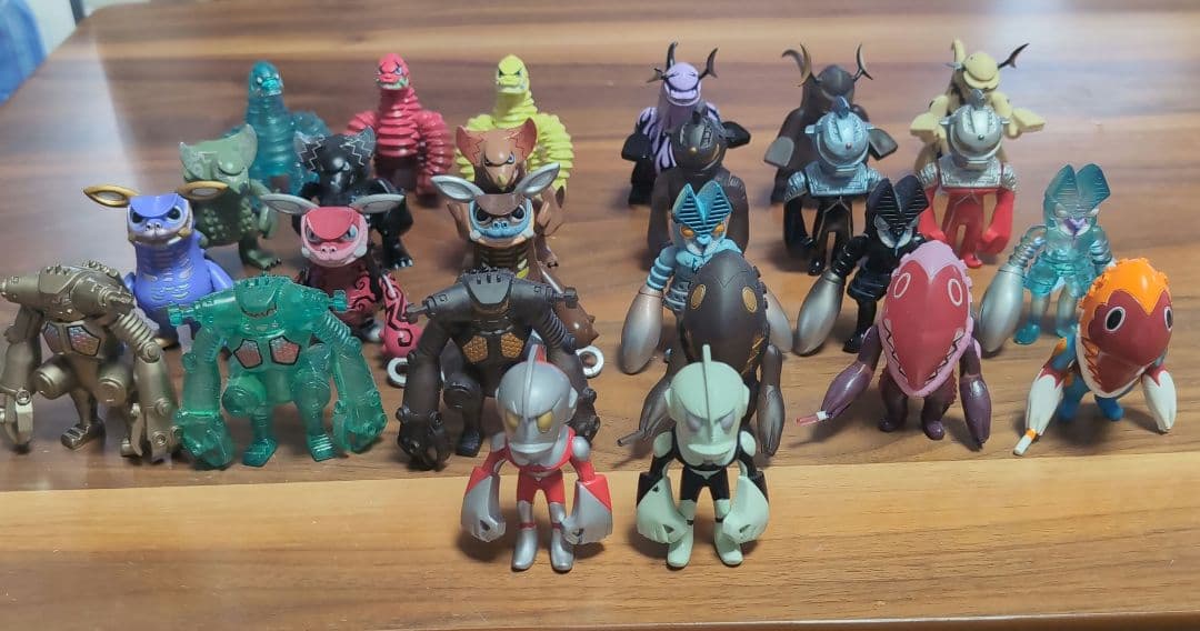 TOUMA フィギュア 4体セット モノクロ スカットル】グリッター