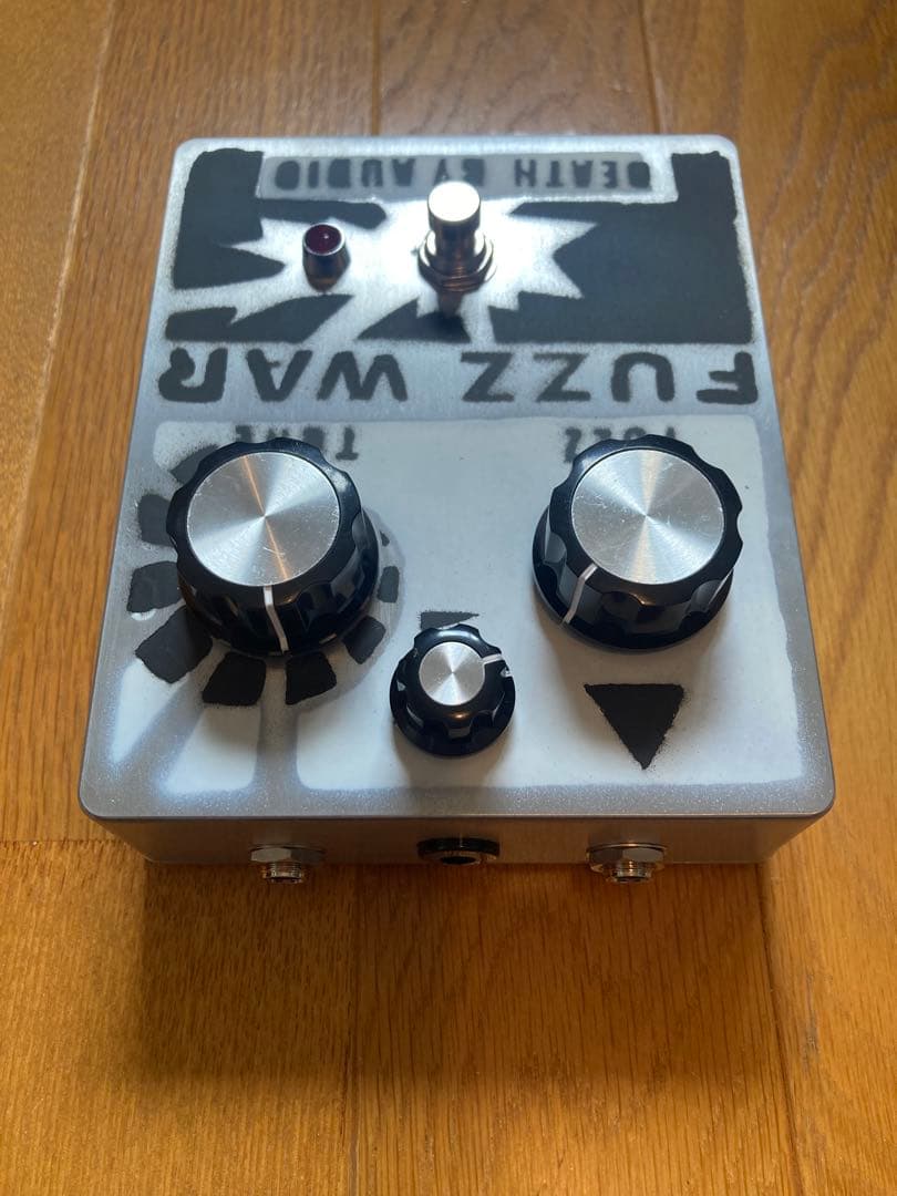ギター DEATH BY AUDIO FUZZ WAR