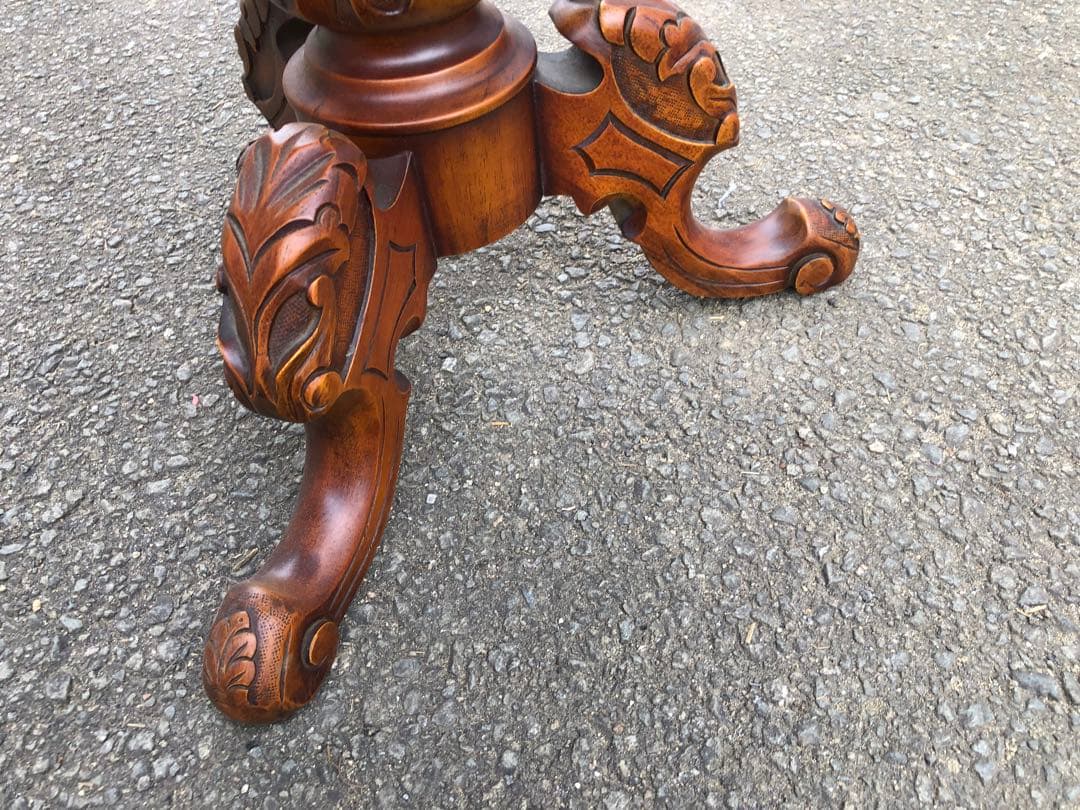 マホガニー無垢材 コーヒーテーブル アンティーク調木彫装飾 美しい