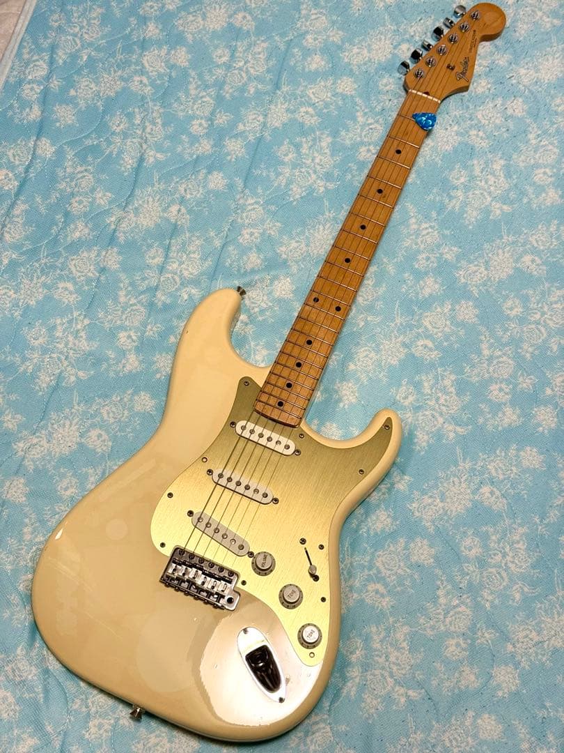 Fender フェンダー ジャパン ストラトキャスター Oシリアル！ Fender