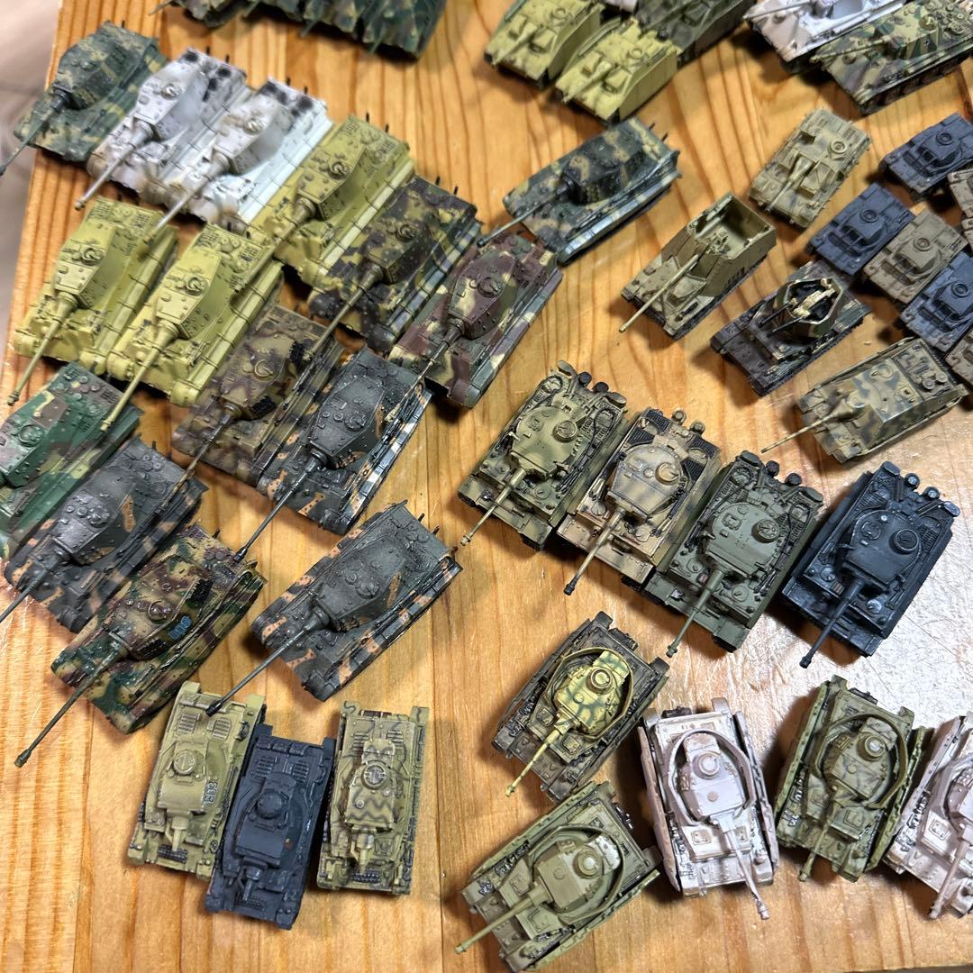 1/144 戦車　自走砲　突撃砲　フィギュア