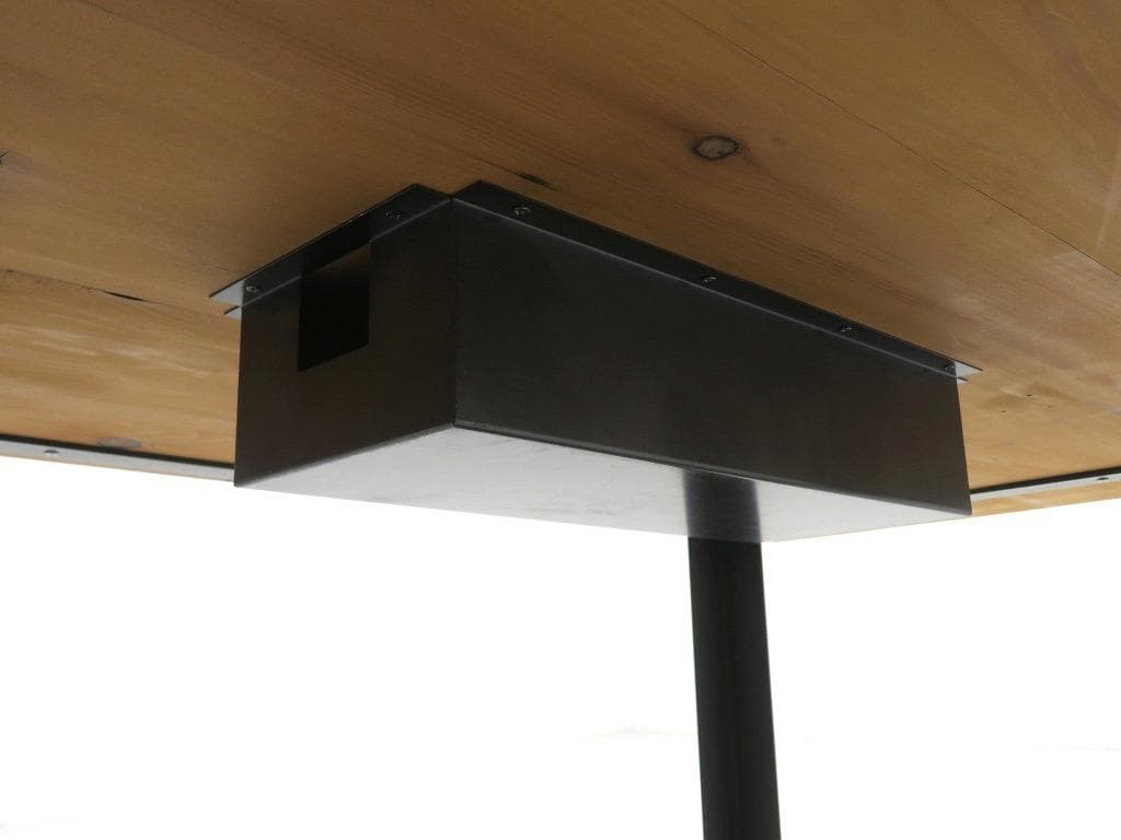 展示品　インダストリアル　無垢材　アイアン　ダイニングテーブル　作業台　カフェ