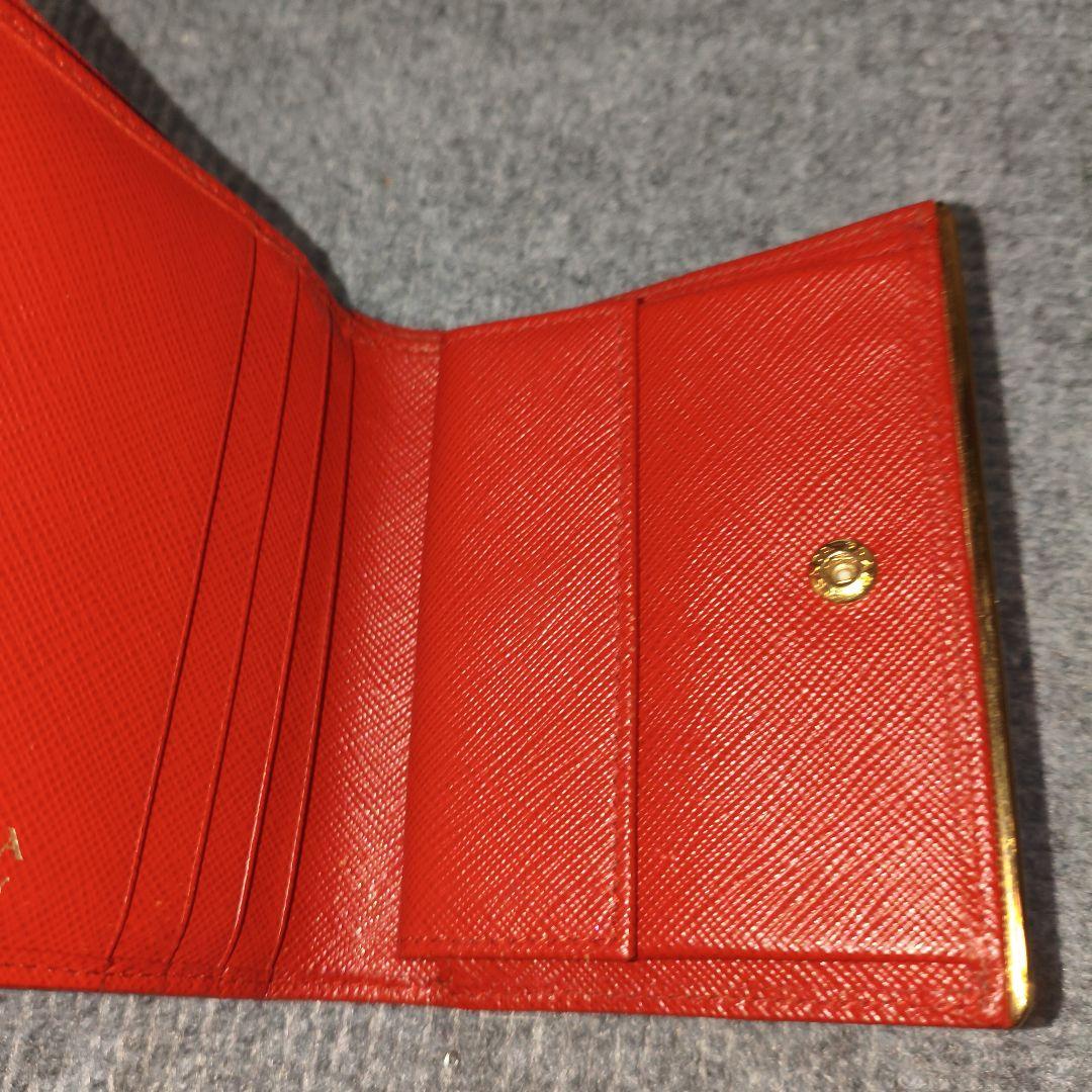 PRADA 二つ折り財布 赤
