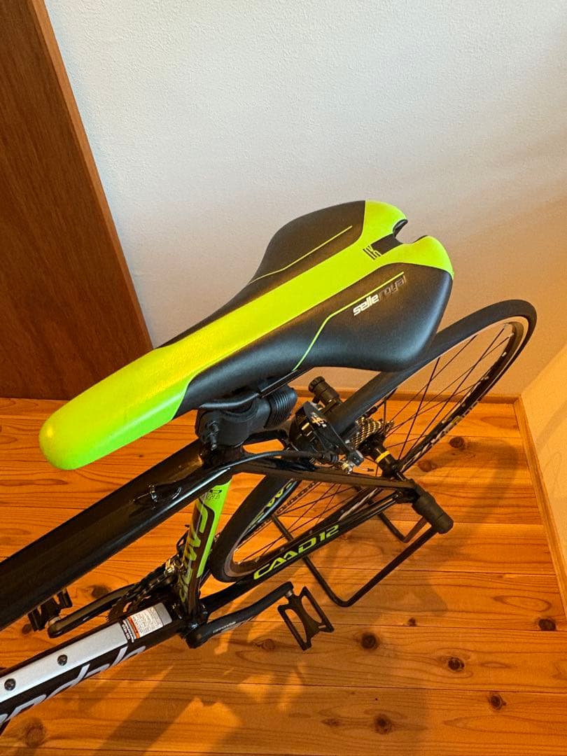 超美品CANNONDALE CAAD12 105 2016年モデル ロードバイク