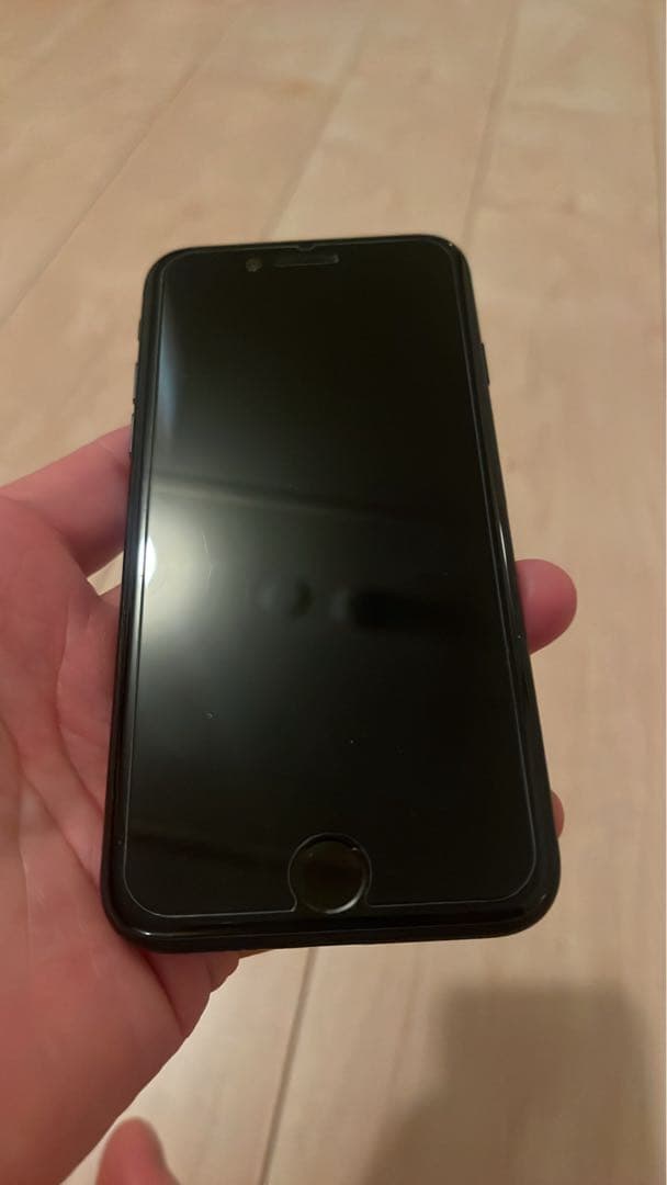Apple iPhone SE2 ブラック 100%バッテリー