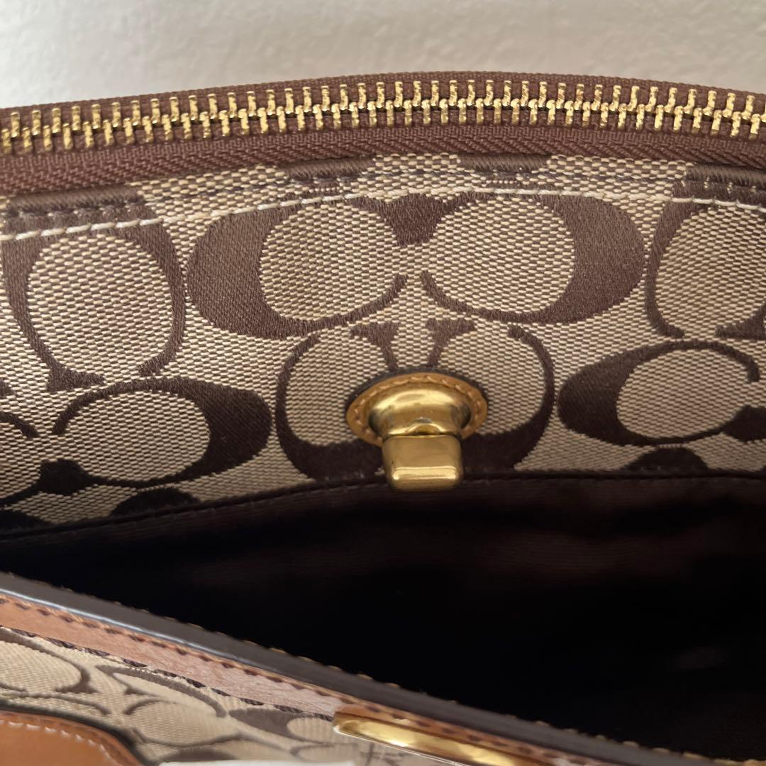 コーチ　ワンショルダーバッグ　ターンロック　シグネチャー　美品