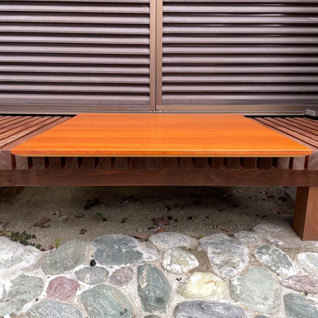 フレデリシア　ナナディツエル　トリニダード・トバゴテーブル小　ウェグナー 北欧