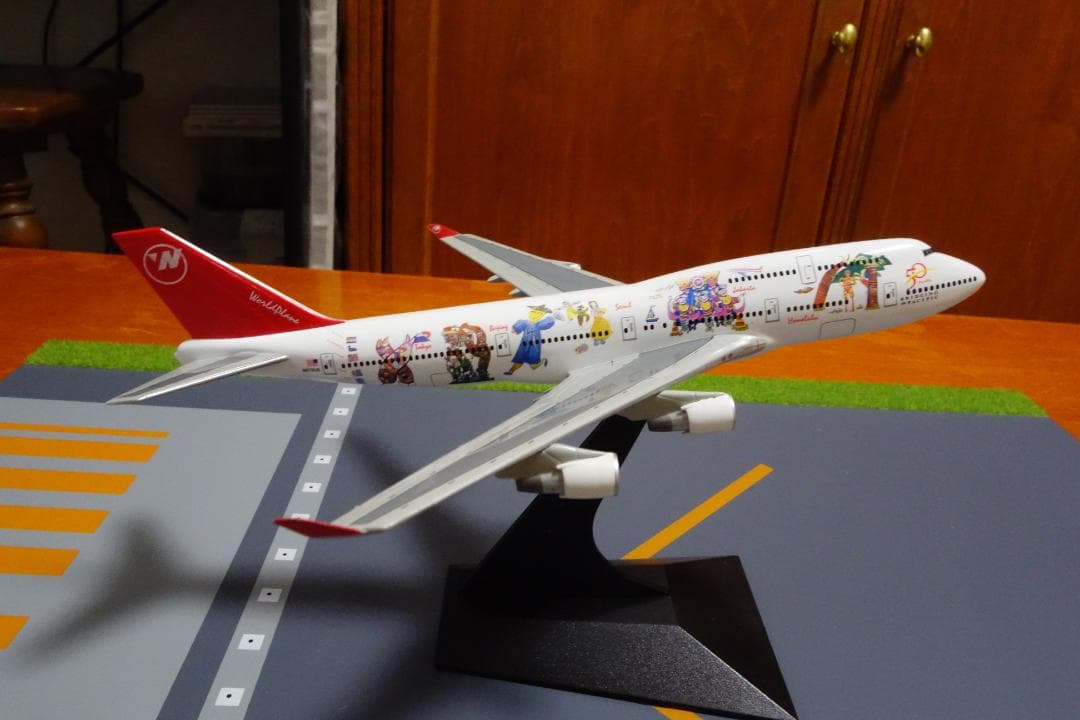 航空機・ヘリコプター NORTHWEST WORLDPLANE B747-400 1/400