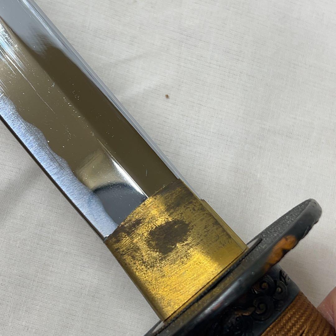 【模造刀】太刀 鉄鍔 風景 魚子地 図 全長99.0センチ 日本刀 白地 金梨地