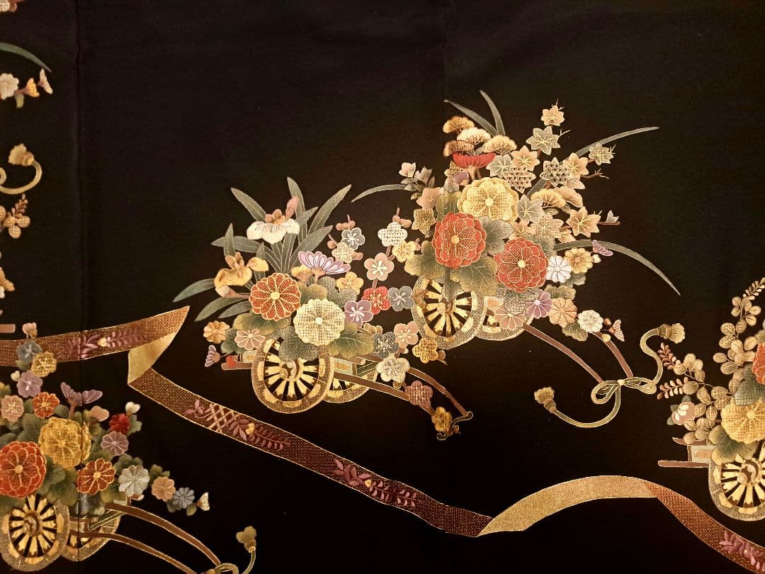 美品❇️豪華黒留袖 総刺繍 志都香織物高級袋帯 比翼仕立て