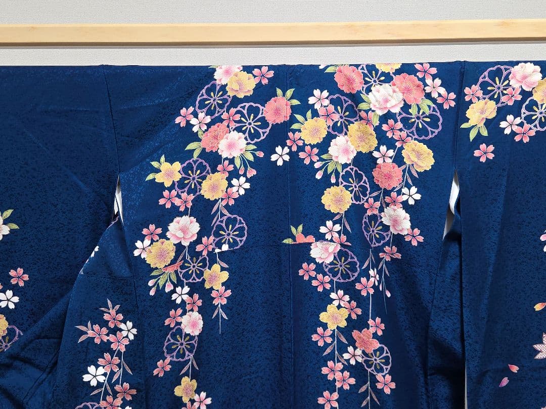 AI 美品 振袖フルセット 雪輪に桜 青 金駒刺繍 金彩 正絹 帯・