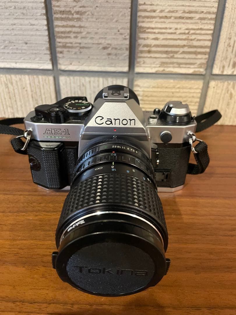 Canon AE-1 フィルムカメラ Tokinaレンズ付き