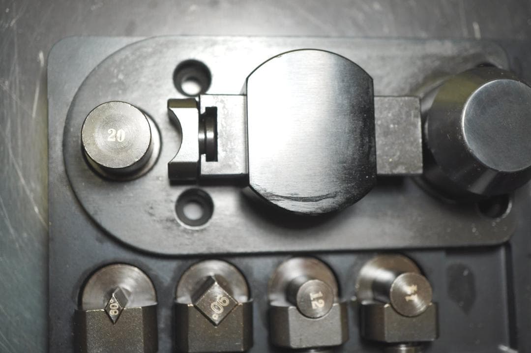 金属製リングベンダー 曲げ装置 指輪作成に最適 - メルカリ