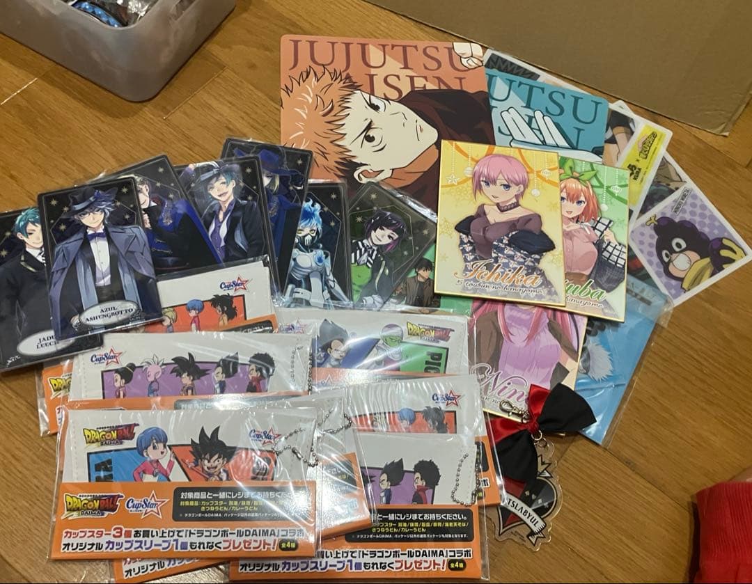 アニメグッズ 大量 まとめ売り 呪術廻戦 ドラゴンボール ツイステ 鬼滅の刃など