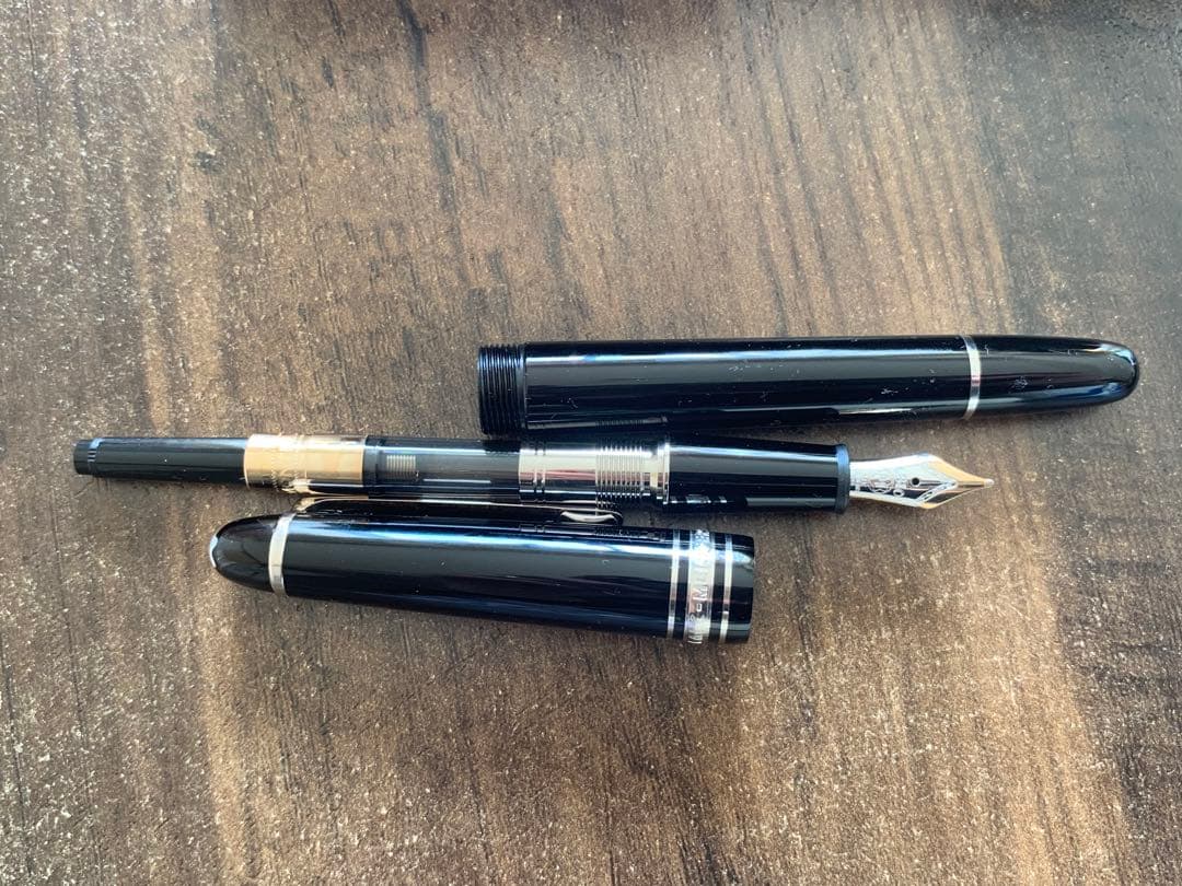MONTBLANC 万年筆