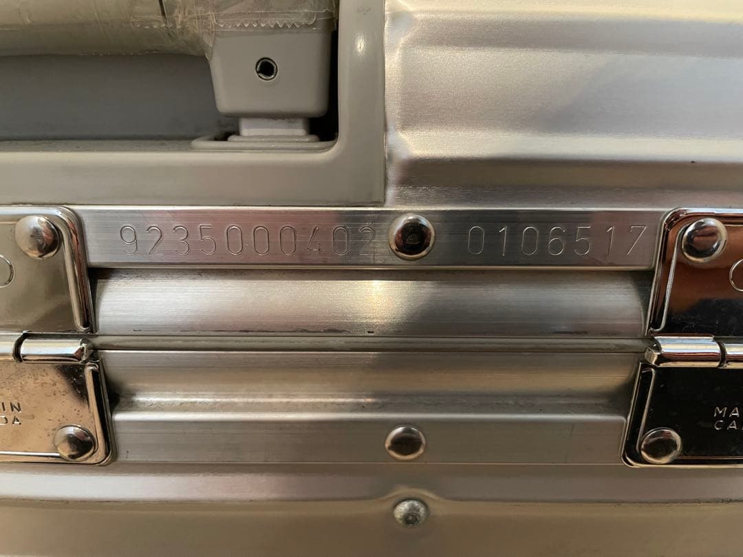 リモワ RIMOWA パイロット 34L 4輪モデル 廃盤品 極上美品 廃盤 希少