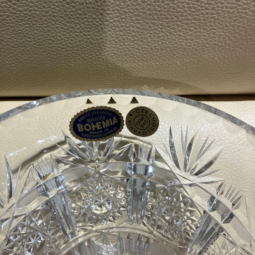 ボヘミアクリスタル ハンドカット花瓶 - メルカリ