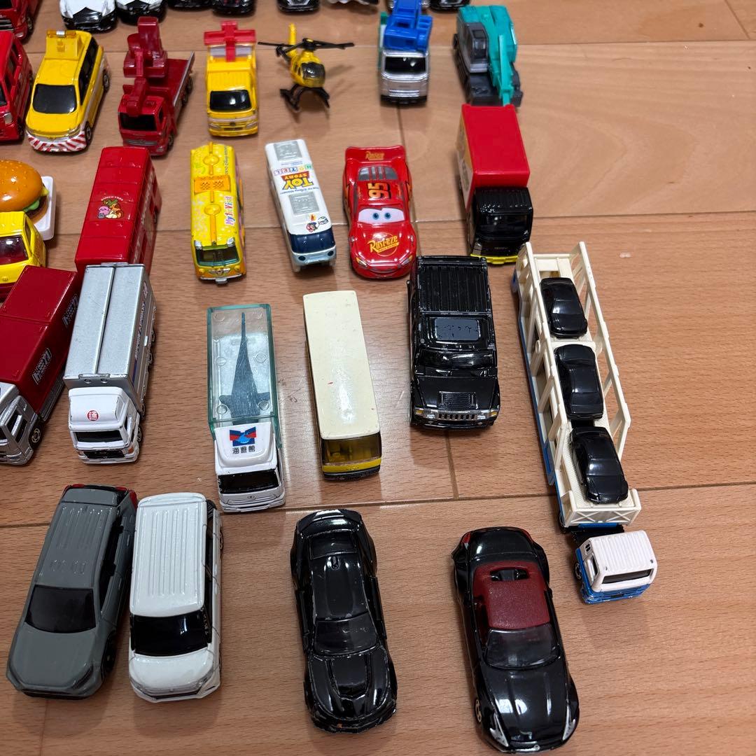 パ*ん様 トミカ　まとめ売り　80台＋