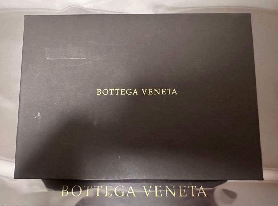 【付属品付】ボッテガヴェネタ イントレチャートケース/ラム/灰1️⃣✨✨