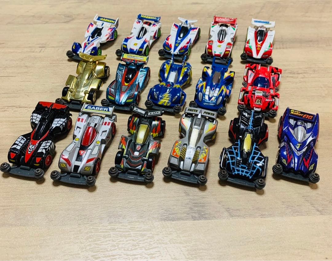 ミニ四駆 爆走兄弟レッツ&ゴー!! キャラトミカ - メルカリ