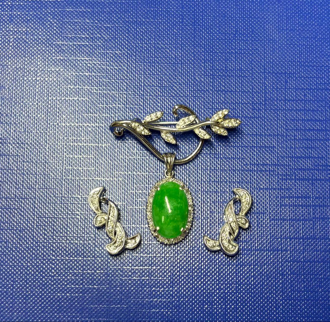 Pt900 翡翠 ダイヤモンド ブローチ Pt900 翡翠 ダイヤモンド ブローチ