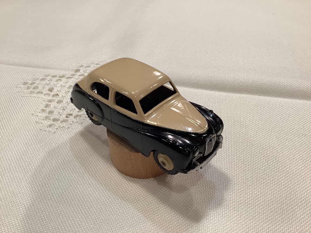 美品　DINKY TOYS AUSTIN SOMERSET ミニカー