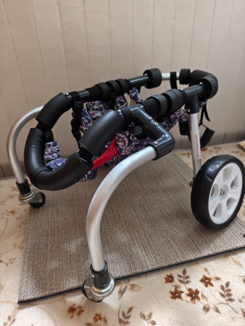 弥生@そららん様専用ページ□小型犬用4輪 犬の車椅子 犬の歩行器 +