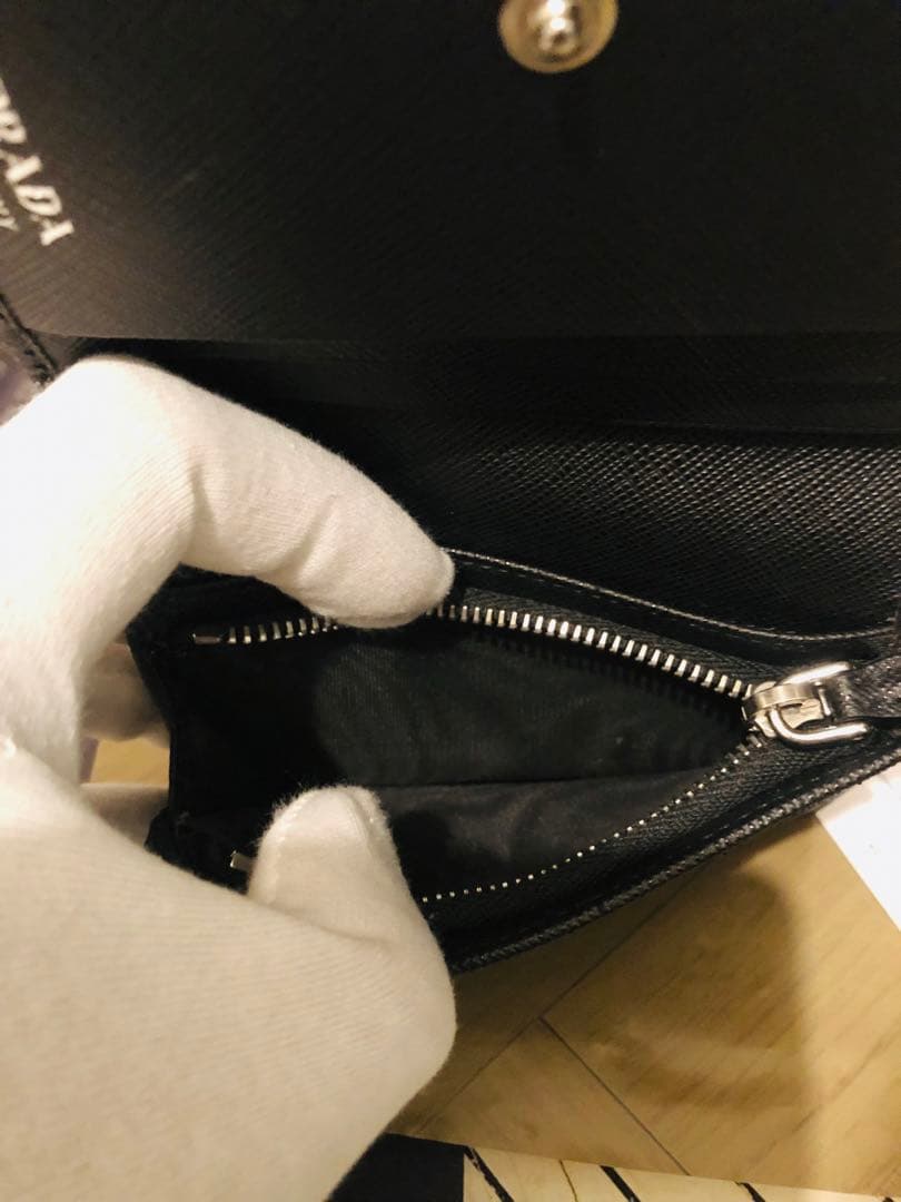 PRADA プラダ サフィアーノ 二つ折り財布 1MV021 ブラック