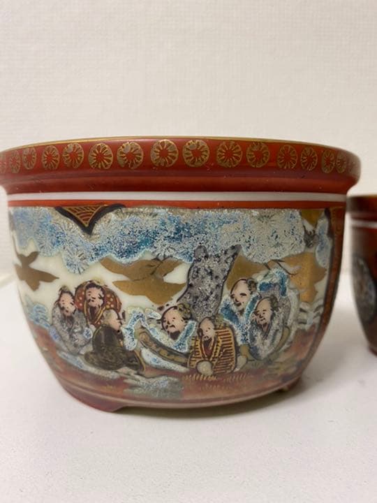 九谷焼≪ 九谷庄三銘 ≫ 金彩赤絵色絵 花鳥・竹林の七賢人図 丸形