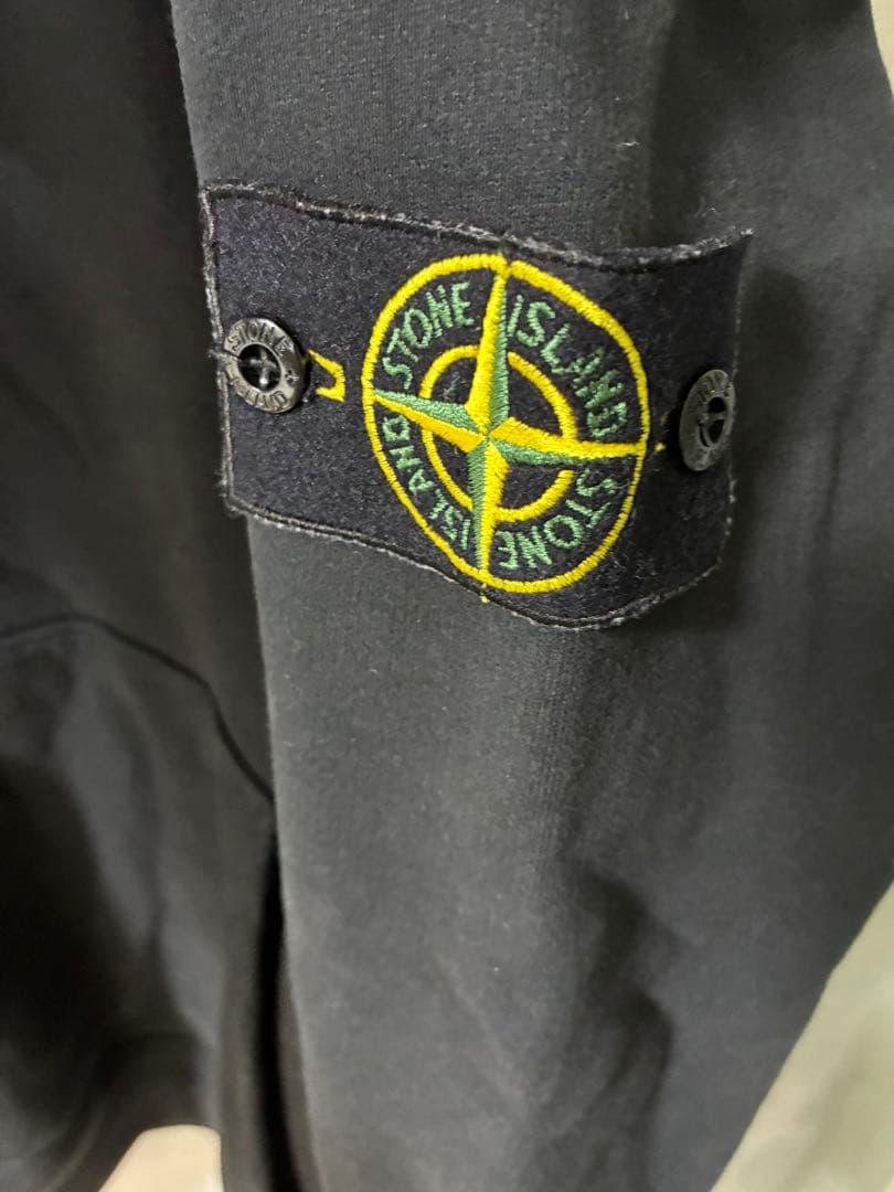 Stone  ブラック フード付きパーカー