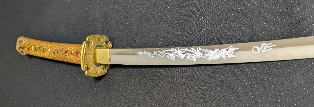 模造刀剣 龍彫刻