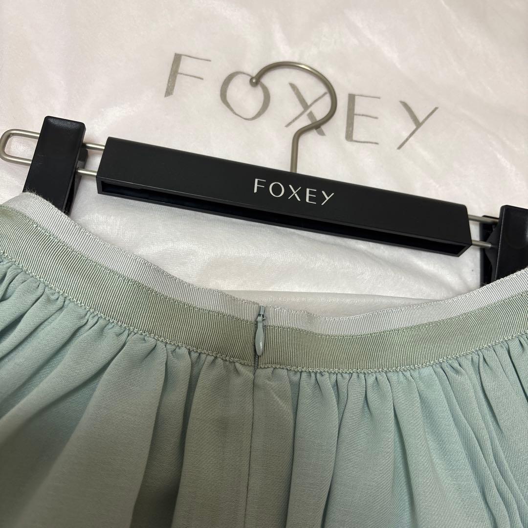 ♡FOXEYギャザーフレアミントスカート♡ 38サイズ　新品