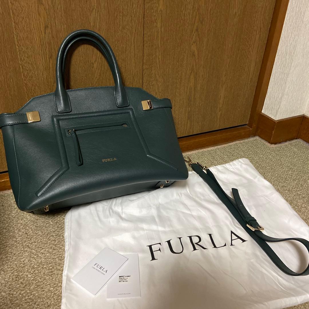 FURLA ダークグリーン ショルダーバッグ