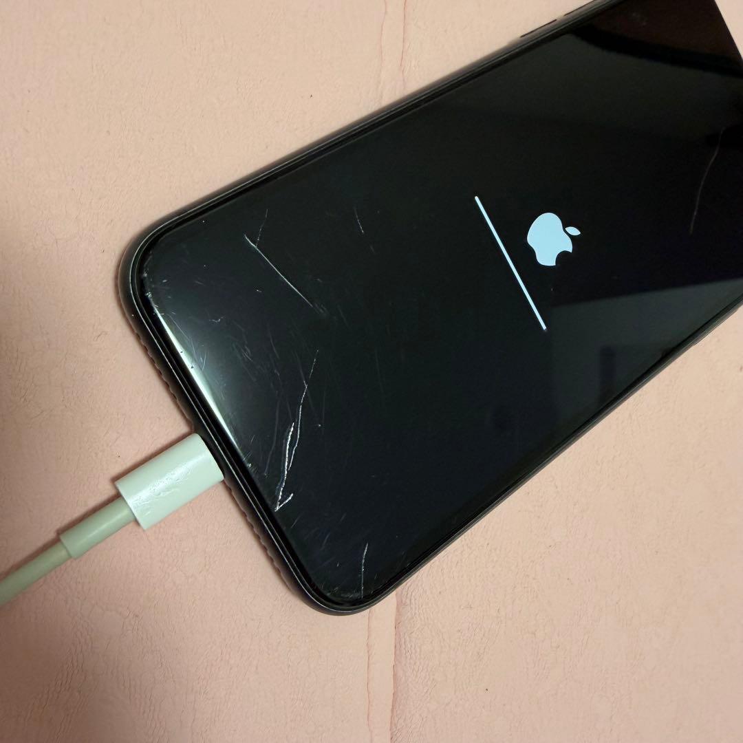 iPhone11 64GB ブラック 本体のみ SIMロック解除済 - メルカリ