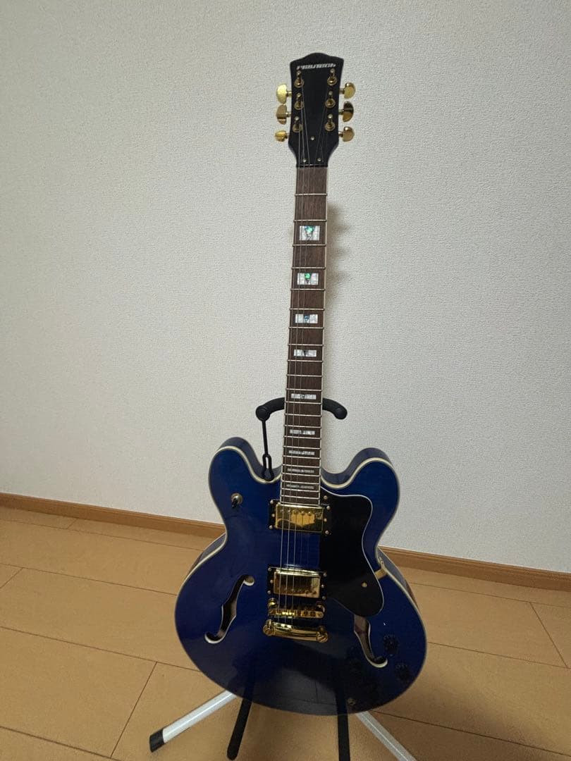 期間限定値下げ】プレイテック セミアコースティックギター 期間限定