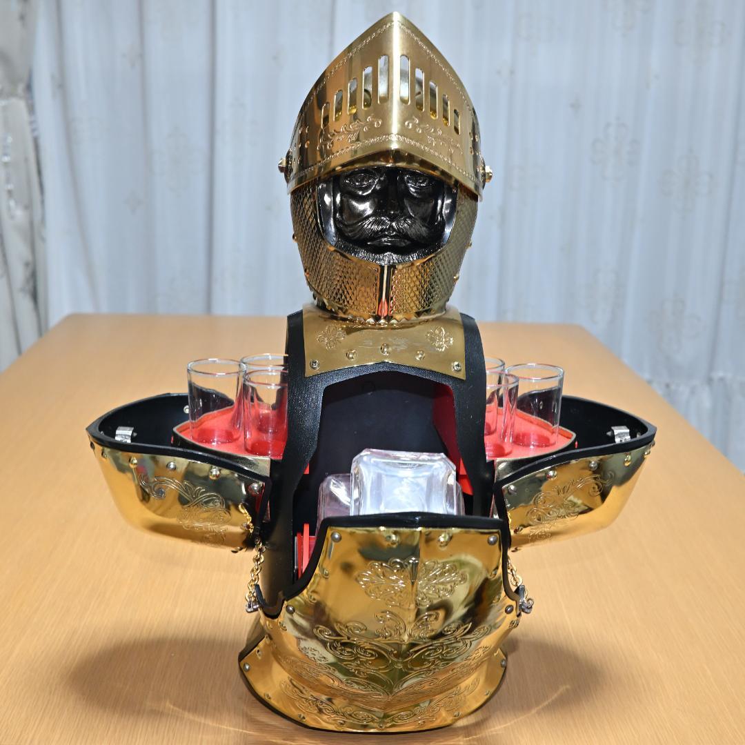 NIKKA WHISKY ニッカウヰスキー 西洋騎士甲冑 ボトルケース - メルカリ