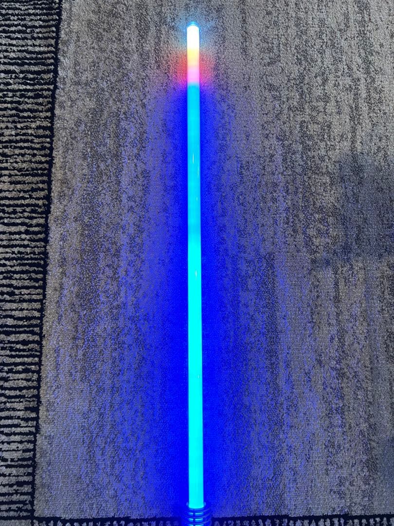 スターウォーズ フォースFXライトセーバー　レイア・オーガナ ブラックシリーズ